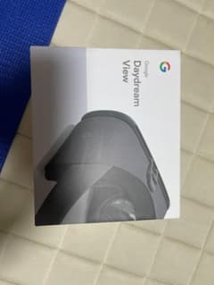 Google Daydream View VRヘッドセットのサムネイル