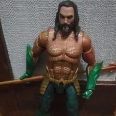 アクアマンフィギュアのサムネイル