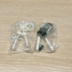 縄跳び キーホルダー 白 黒のサムネイル
