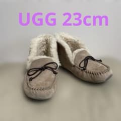 【美品】UGG アレーナ 2WAYモカシンシューズを使った人気ファッション / ALENA(アレーナ) UGG モカシン25cm ALENA 靴