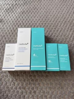 【新品未使用】medicube ゼロ毛穴 ＆アゼラインセットのサムネイル