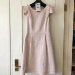 【新品】Rene' ルネ カットワーク デニム ワンピースのサムネイル