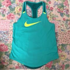 NIKE ナイキ ドライフィットタンクトップ　子供Sサイズのサムネイル