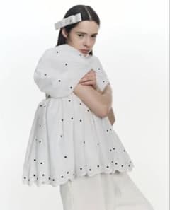【正規品 完売品 タグ付】Bibiy BEMILY FLOWER BLOUSEのサムネイル