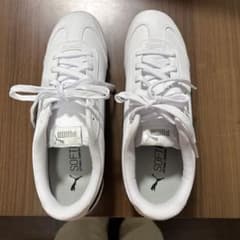 PUMA スニーカー ホワイトのサムネイル