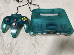 NINTENDO 64 クリアブルー コントローラー付のサムネイル