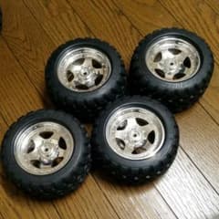 HPI HOTBODIES 純正ホイールタイヤセットのサムネイル