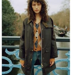 ＊お値下げ＊Barbour　アレクサチャン　ROWAN WAX 美品✨】BARBOUR アレクサチャン ROWAN WAX ジャケット - メルカリ