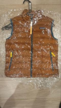 1*3様 patagonia ブラウン ダウンベスト Sのサムネイル