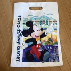 東京ディズニーリゾート ショッパー風トートバッグ Mサイズのサムネイル
