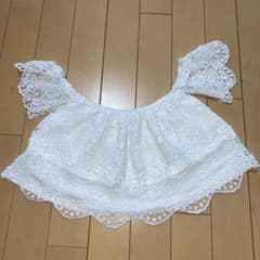 週末値下げ中　ショート丈　トップス 120サイズのサムネイル