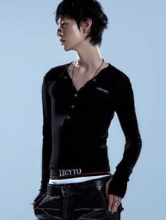 【LECYTO】Henley Neck Waffle Slim T-shirtのサムネイル