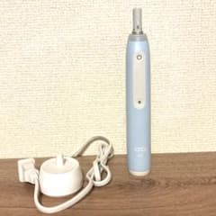 ブラウン Oral-B IO3 電動歯ブラシ 本体 充電器付き - メルカリ