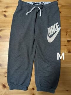 NIKE ナイキ スウェット パンツ 7分グレーＭサイズのサムネイル