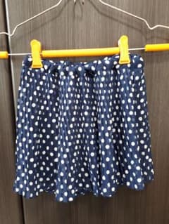 キッズ　女の子120㎝　ドット柄キュロット　スカートのサムネイル