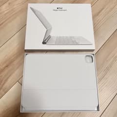 【ほぼ新品】Magic Keyboard 白 ホワイトのサムネイル