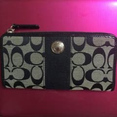 COACH 長財布のサムネイル