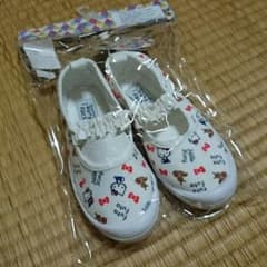 タグつき新品★キティちゃん 上履きのサムネイル
