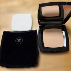 【新品未使用】CHANELプードゥル ユニヴェルセル コンパクト 30ナチュレルのサムネイル
