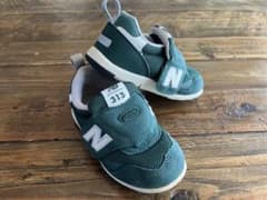 New Balance 313 グリーン ベビーシューズのサムネイル