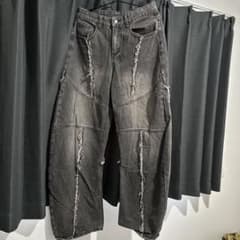 ブラック ダメージデニム ワイドパンツのサムネイル