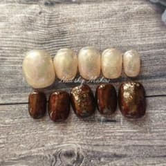 《現品》ちぐはぐシンプルモードニュアンスネイル クリームブラウンのサムネイル