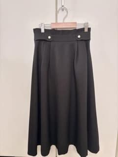 MISCH MASCH パール飾り フレアスカート 黒のサムネイル