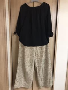 ドット柄 パンツのサムネイル