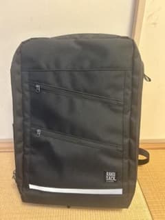 RAKU SACK. ブラックバックパックのサムネイル