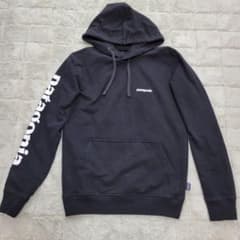【最終値下げ】patagonia　ビックロゴパーカーのサムネイル