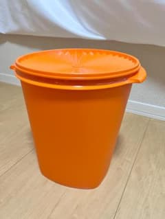 Tupperware タッパウェア オレンジ (001)のサムネイル