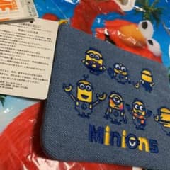 【新品未使用】ミニオンズ　ティッシュポーチのサムネイル