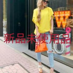 出品本日まで Rady ニットトップス イエロー 定価￥10,260のサムネイル