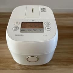 TOSHIBA RC-5XN IH炊飯器　3合炊きのサムネイル