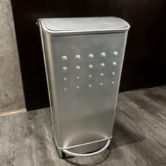 マスト社 ギリシャ製 ダストボックス ゴミ箱 ビンテージ 廃盤 デッドストック マスト社 ギリシャ製 ゴミ箱ダストボックス ビンテージ品 廃盤 MAST社