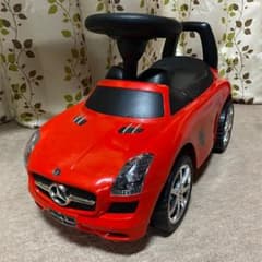乗用　メルセデスベンツ SLS AMG レッド 足蹴り車のサムネイル