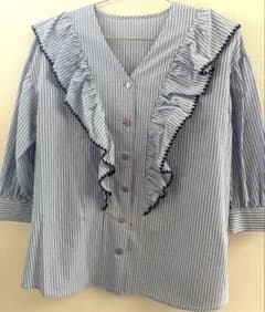 【期間限定値下げ】 JUSGLITTYフリルブラウス定価17,600円のサムネイル