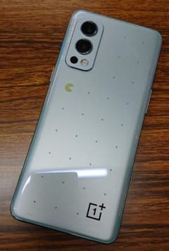 OnePlus Nord 2 5G PAC-MAN Editionのサムネイル