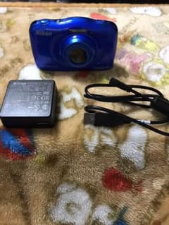 NIKON COOLPIX S33 デジカメのサムネイル