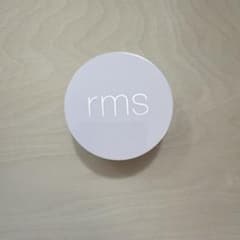 rms beauty ルースパウダーのサムネイル