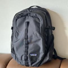 新品　Patagonia レフュジオデイパック26L ブラックのサムネイル
