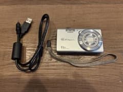 値下げ】CASIO EXILIM EX-Z920 シルバー 1610万画素 - メルカリ
