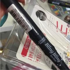 韓国コスメ 大人気 キラキラシャドーのサムネイル