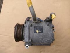 デリカD5  CV5W エアコンコンプレッサー　7813A068のサムネイル
