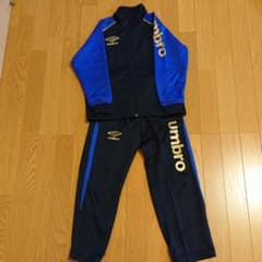 お値下げしました。UMBROジャージ上下セットのサムネイル