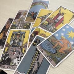 迅速な対応　霊感タロット、数秘術でメッセージ占いのサムネイル
