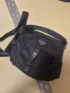 PRADA メッセンジャーバッグ ナイロン ブラック - メルカリ
