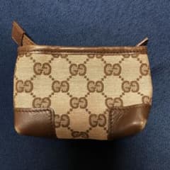 GUCCI ロゴ入りコインケースのサムネイル