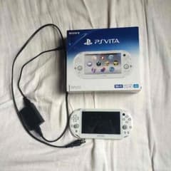 PSvita2000 充電器、箱付き、画面シート付きのサムネイル
