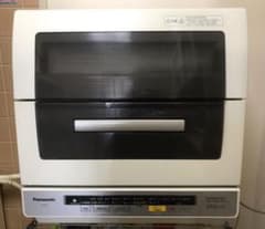 (値下中)パナソニック食器洗い乾燥機 エコナビ搭載6人用 NP-TR6のサムネイル
